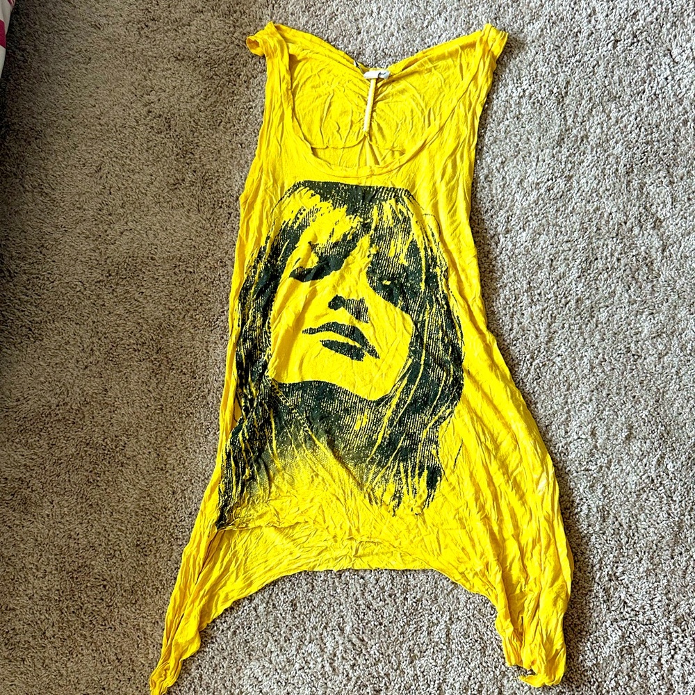 Yellow top with design